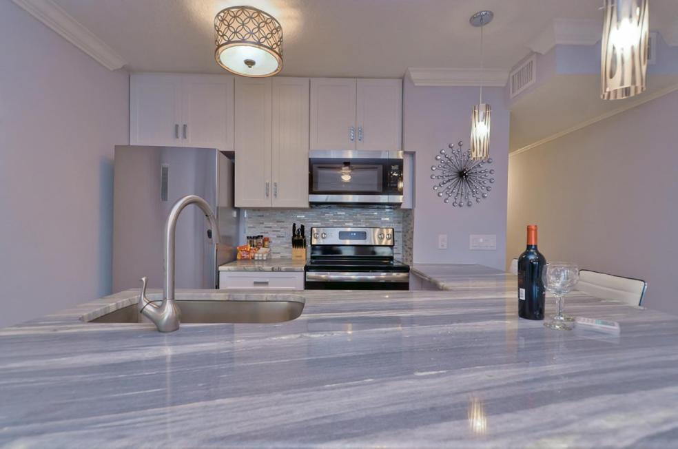 410-gorgeous Views, Waterfront, Wifi, Pool And Close To Bucs Stadium Apartment Tampa